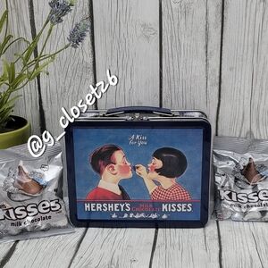 Vintage  Collector's HERSHEY'S KISSES Tin Metal "A KISS FOR YOU" Lunch Box Tote